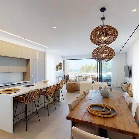 Sanders Bayfront Luxury Villas Πρωταράς