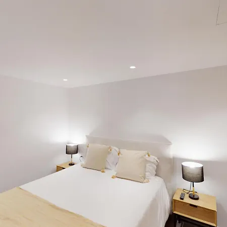Sanders Bayfront Luxury Villas *