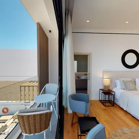 Sanders Bayfront Luxury Villas Βίλα Πρωταράς